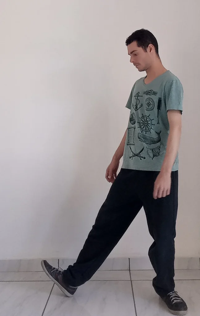 Exercícios de Chi Kung para Limpar sua Mente e trazê-la para o Momento Presente exercicios de chi kung postura do arco 1 647x1024 - Exercícios de Chi Kung para Limpar sua Mente e trazê-la para o Momento Presente