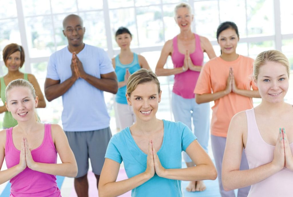 pratica espiritual yoga 1024x687 - 🧘&zwj;♀️ Descubra os Tipos de Yoga e Transforme Sua Vida com a Pr&aacute;tica Ideal