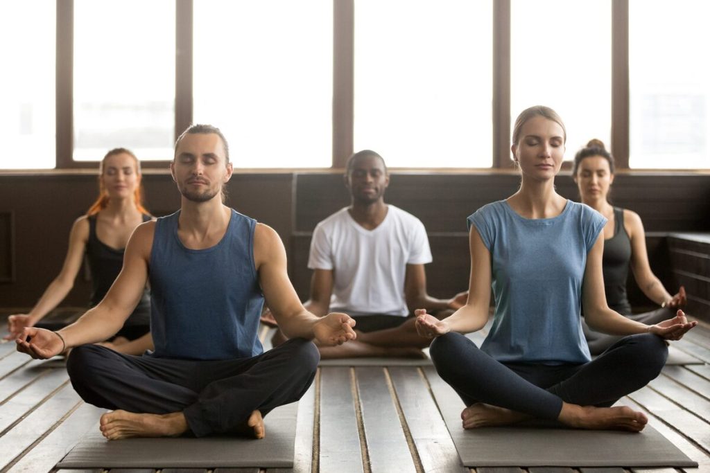 comunidade espiritual apoio 1024x683 - Consci&ecirc;ncia Expandida: O Caminho para uma Vida Mais Iluminada