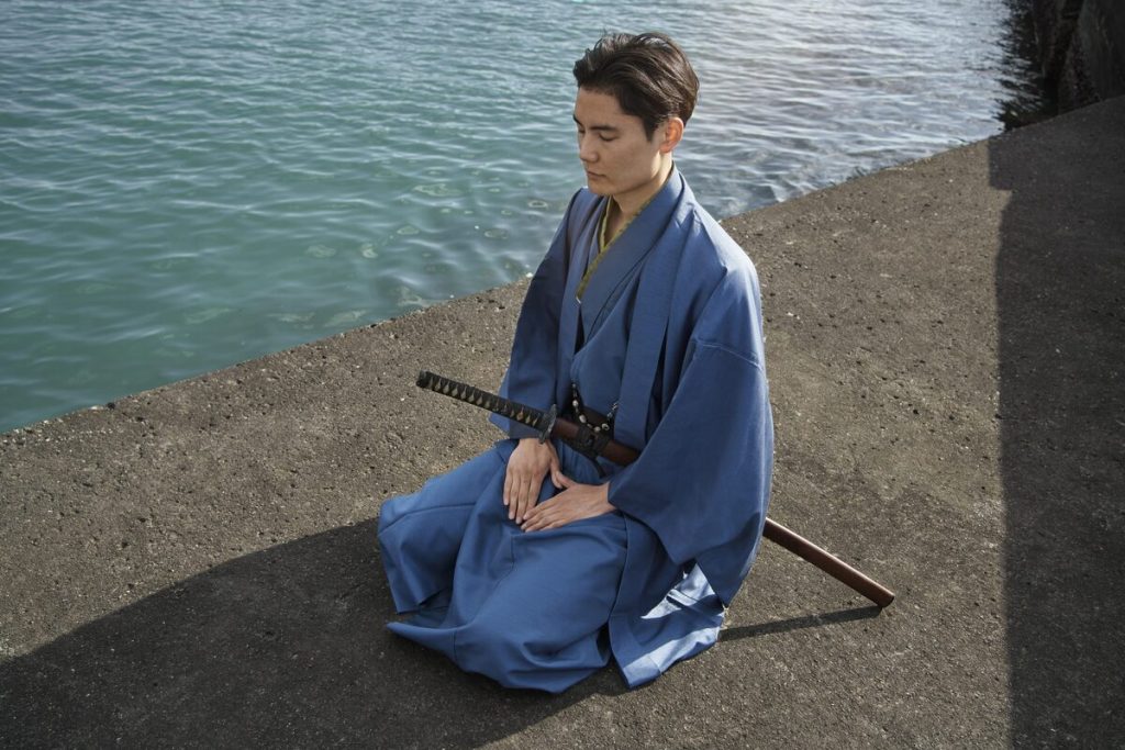 samurai roupa meditacao katana 1024x683 - Samurai: A Profunda Espiritualidade Por Tr&aacute;s do Guerreiro Japon&ecirc;s
